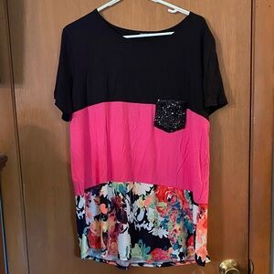 Floral Colorblock Short Sleeve Top